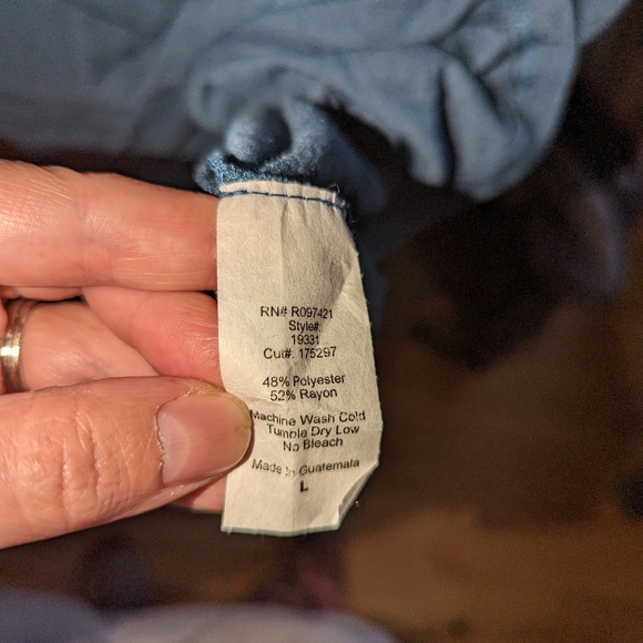 Large Alloy Casual Top - Picture 3 of 4